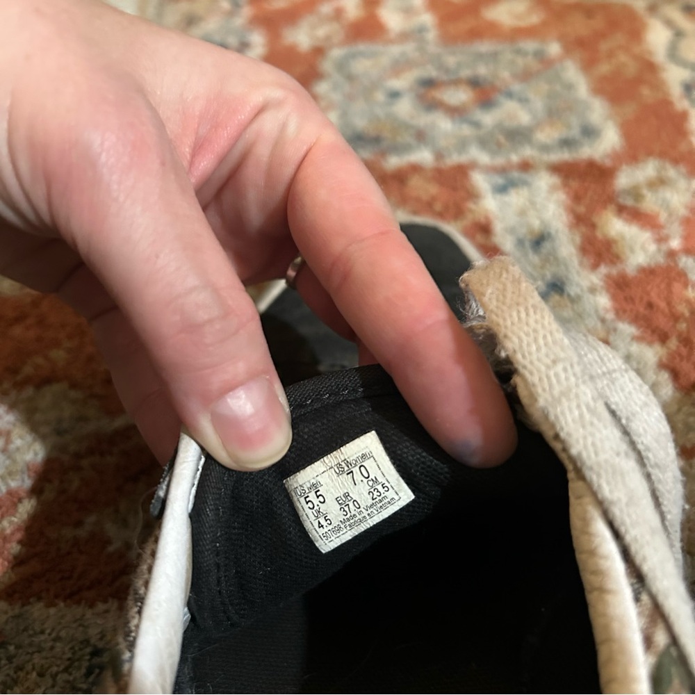 Embroidered Vans - Picture 5 of 5